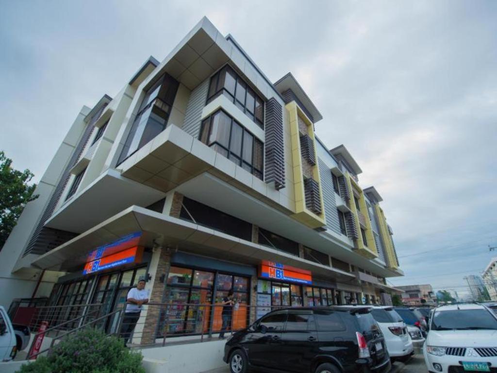 อินฟินิตี้ สวีทส์ Hotel Davao ภายนอก รูปภาพ